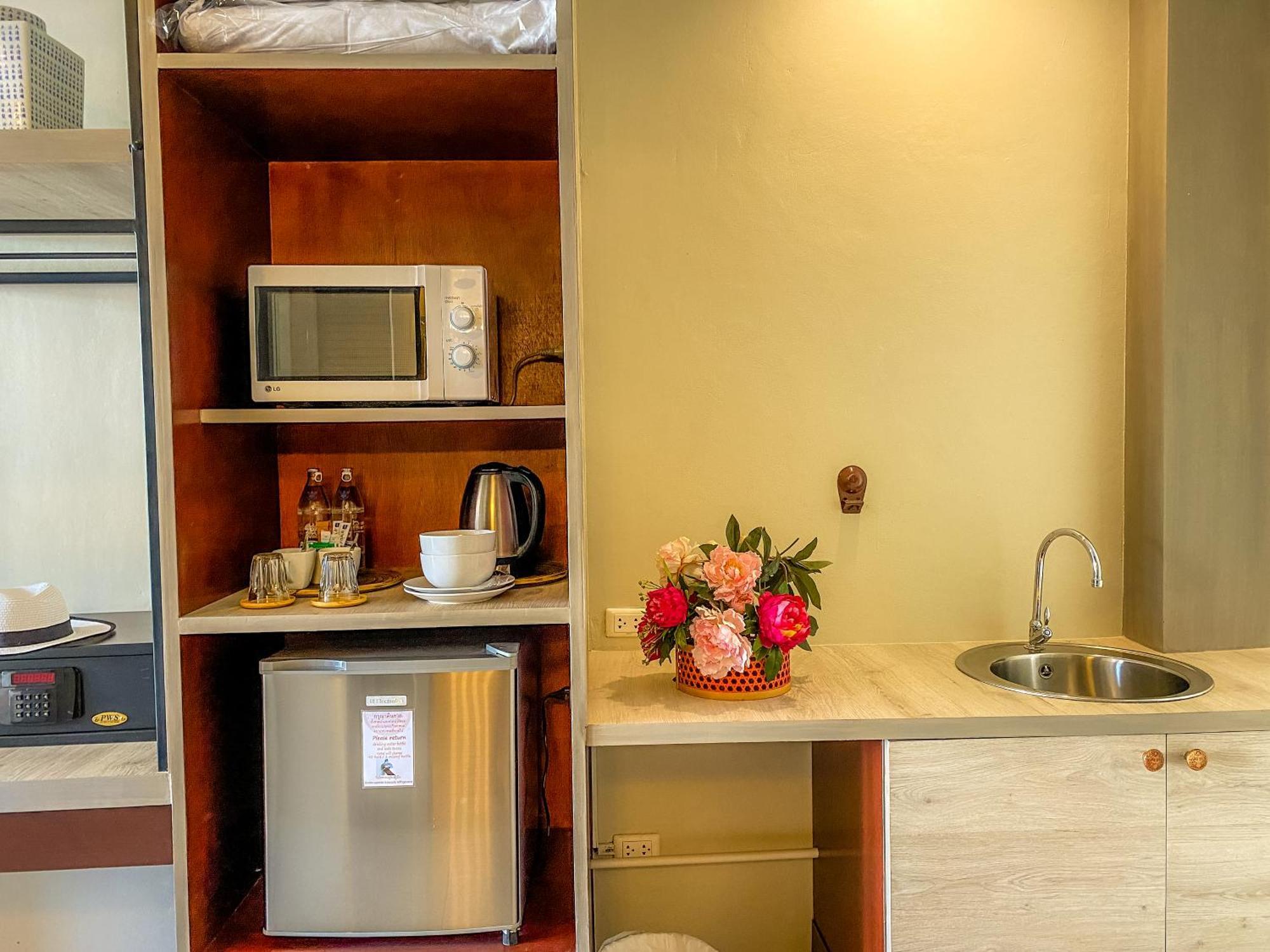 Sino House Phuket Hotel - Sha Plus Quarto foto