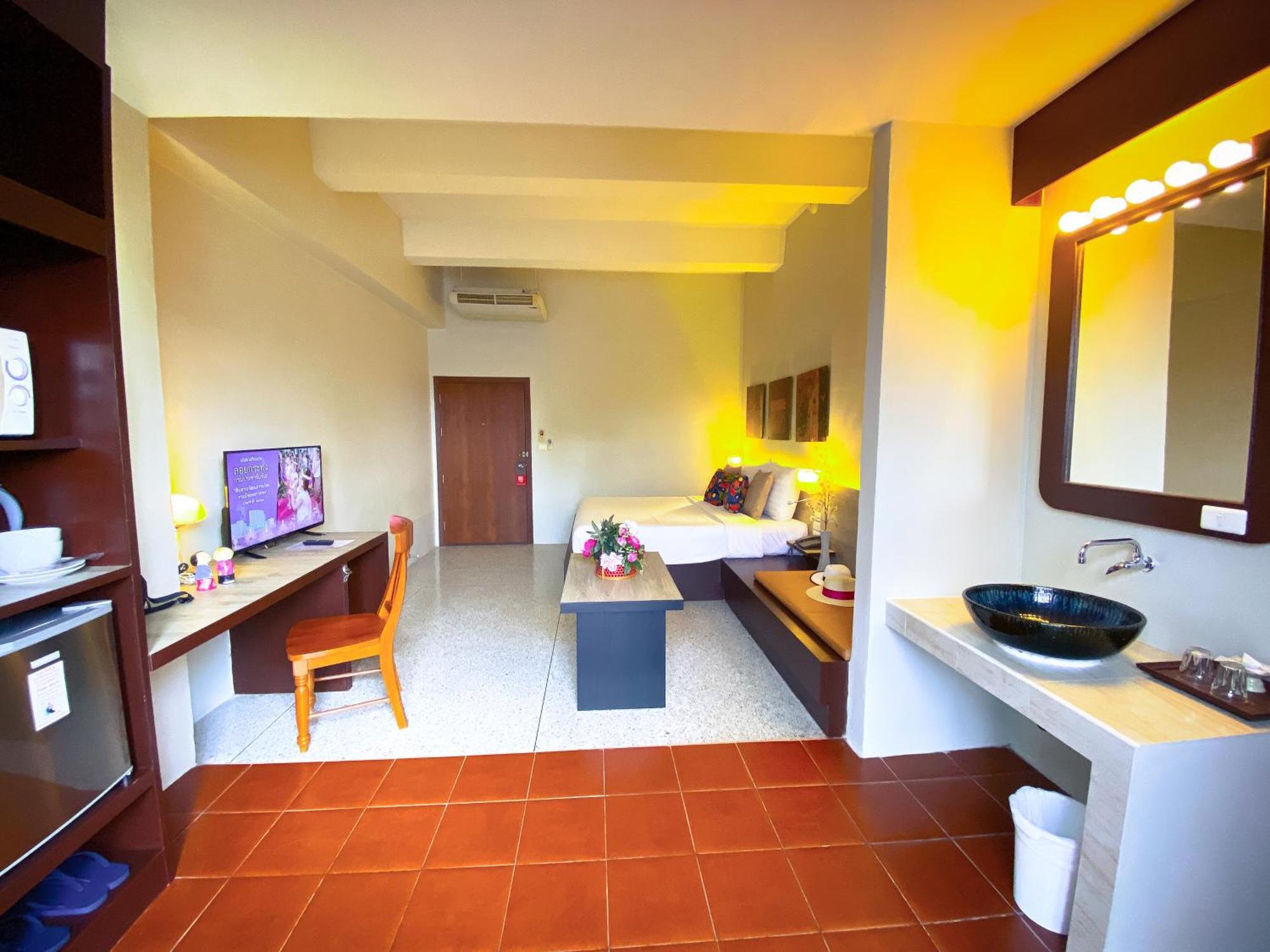 Sino House Phuket Hotel - Sha Plus Quarto foto