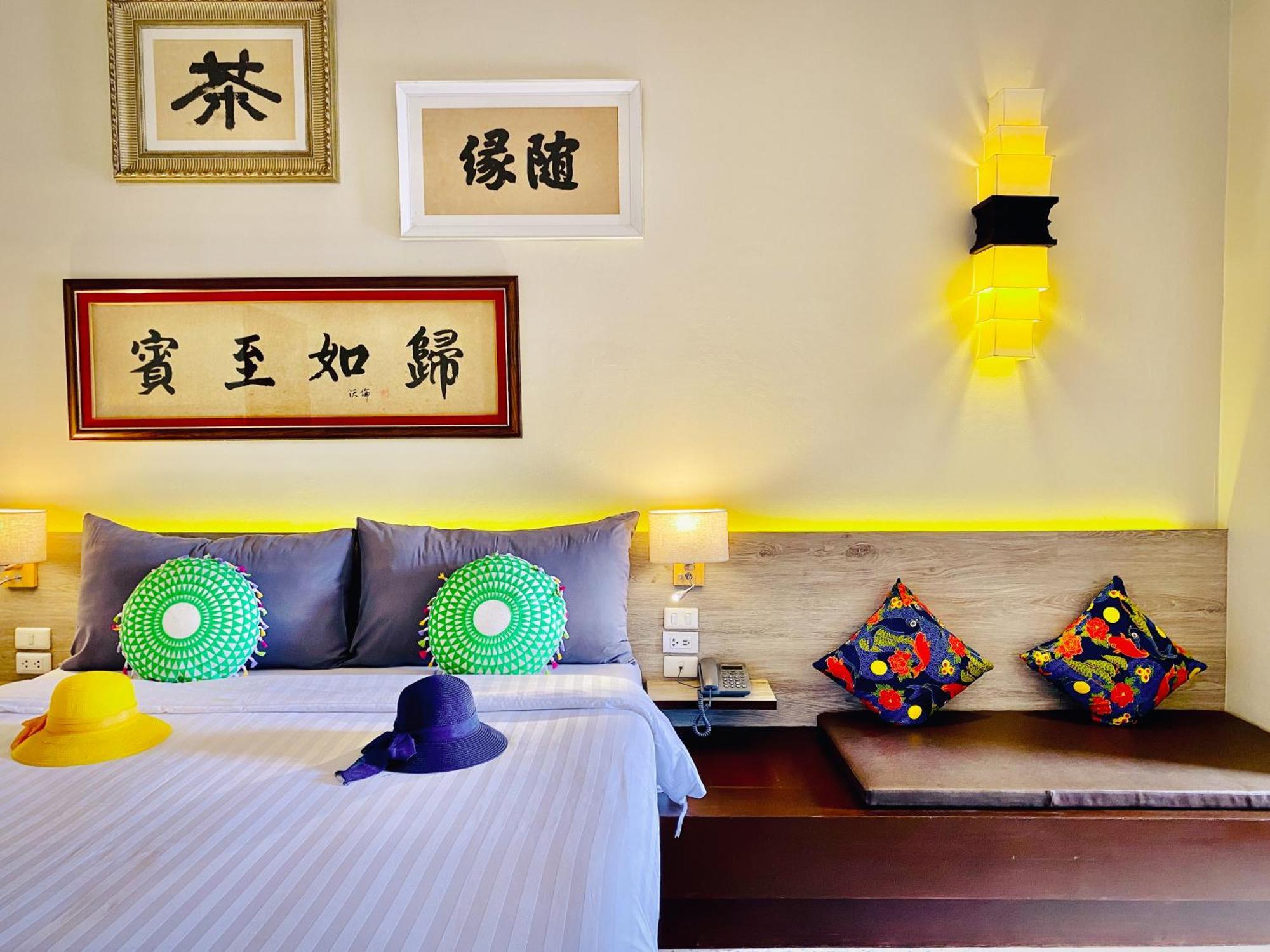 Sino House Phuket Hotel - Sha Plus Quarto foto
