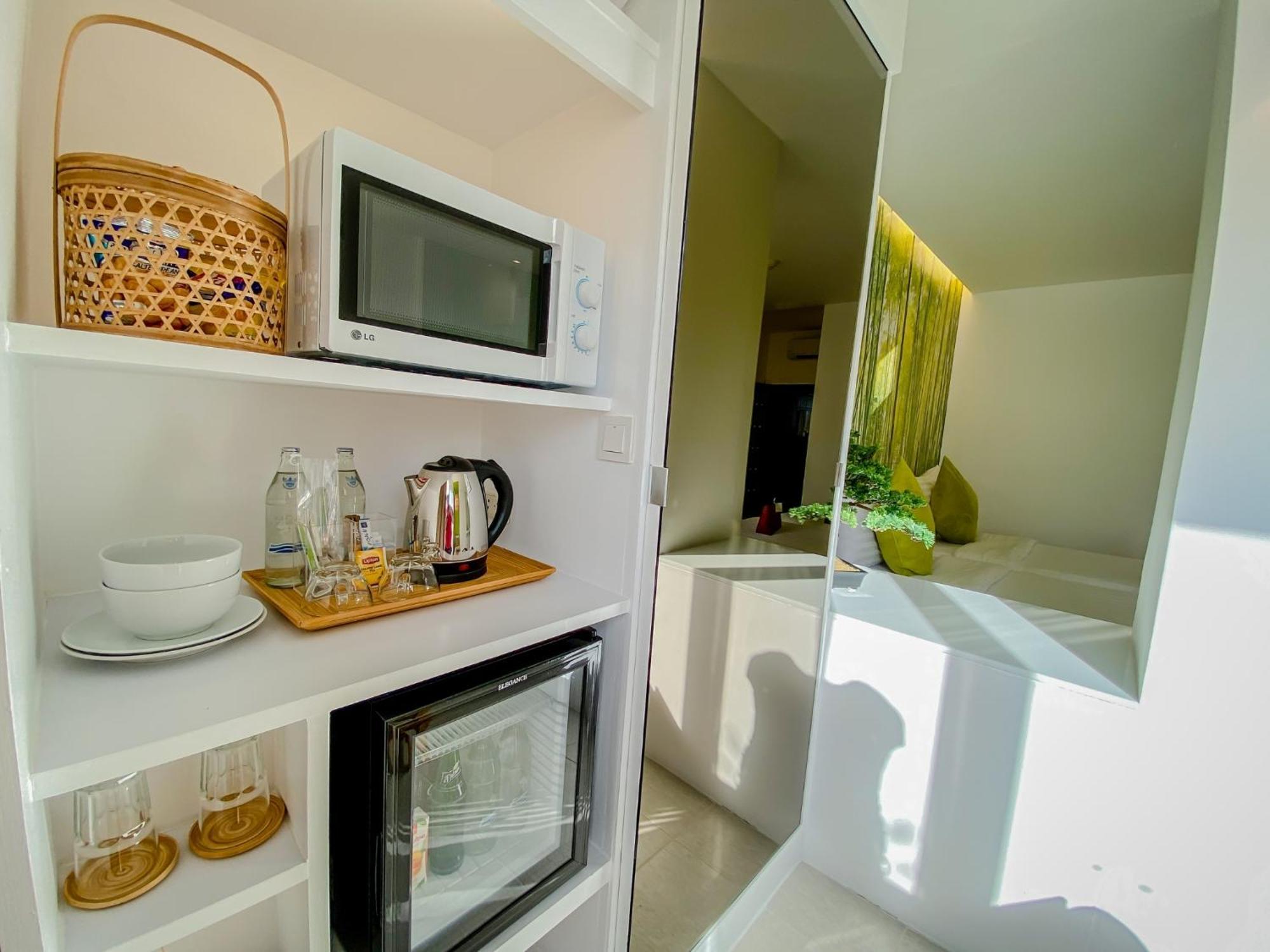 Sino House Phuket Hotel - Sha Plus Quarto foto